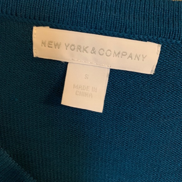 New York and Co cardigan - Picture 2 of 2